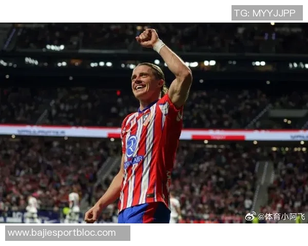 英媒报道维拉欲引进加拉格尔球员愿为世界杯回归英超踢球